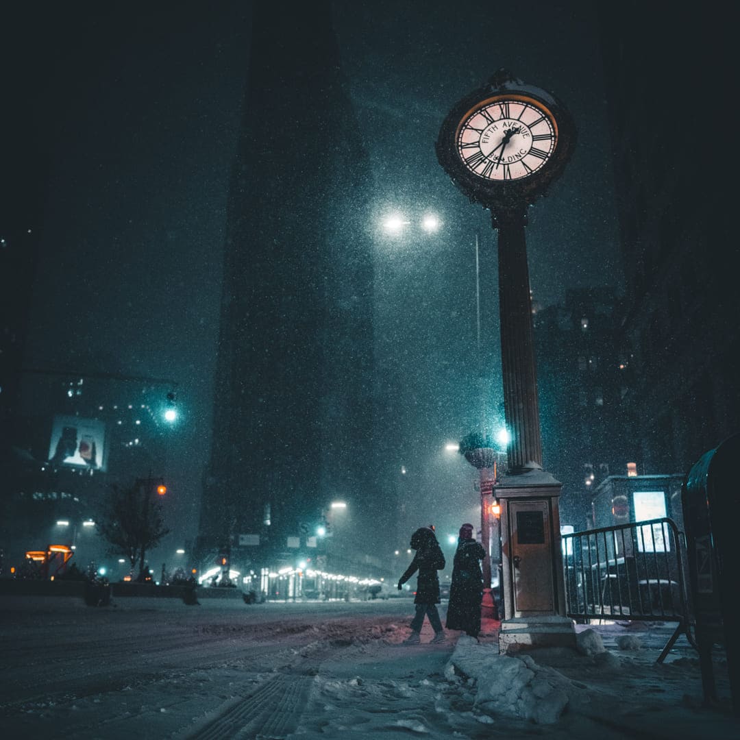 哥谭末日氛围雾霾电影级夜间摄影LR调色预设 Cine Essentials V1 Lightroom Presets 插件预设 sucaiwan.com