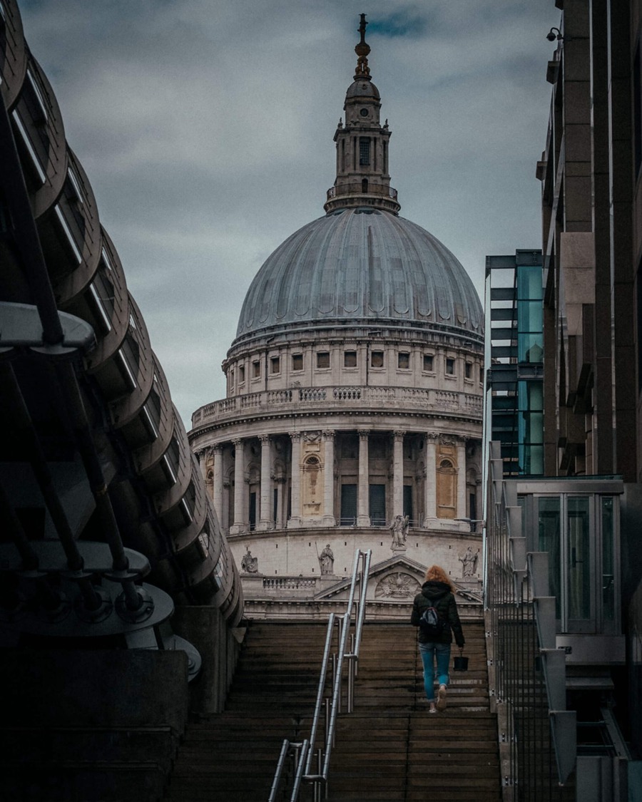 12款电影胶片风格街头扫街街拍港风复古色调电影感LR预设 ErenJam Cinematic Street Preset Pack 插件预设 第5张-素材湾丨精选海外优质设计素材资源 12款电影胶片风格街头扫街街拍港风复古色调电影感LR预设 ErenJam Cinematic Street Preset Pack 插件预设 sucaiwan.com