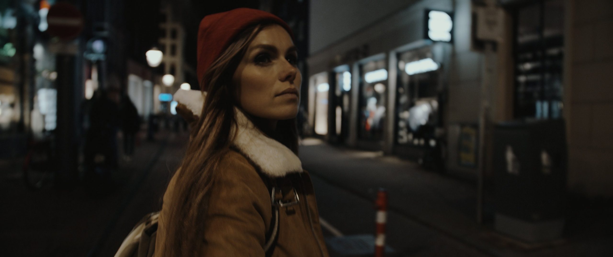 油管大神Roman Hense原创BMPCC4K还原lut调色预设:Roman Hense LUTS for BMPCC 4k FILM-S19 Cinematic 插件预设 第2张-素材湾丨精选海外优质设计素材资源 油管大神Roman Hense原创BMPCC4K还原lut调色预设:Roman Hense LUTS for BMPCC 4k FILM-S19 Cinematic 插件预设 sucaiwan.com