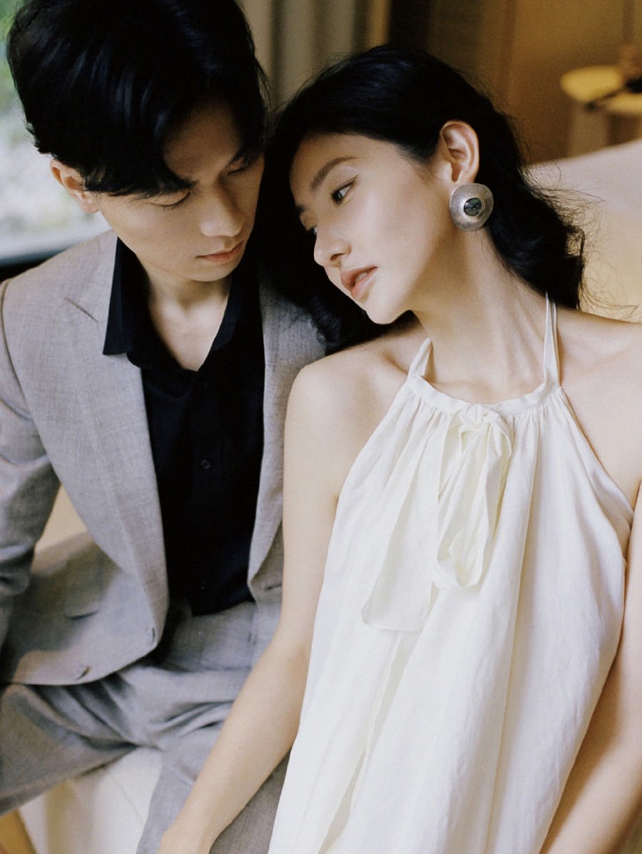 抖音小红书网红摄影师【叁尔尔】正版婚礼预设 网红婚礼预设 高级感胶片预设 胶片预设11款 电脑版ps/lr预设配置文件滤镜附教程 插件预设 第3张-素材湾丨精选海外优质设计素材资源 抖音小红书网红摄影师【叁尔尔】正版婚礼预设 网红婚礼预设 高级感胶片预设 胶片预设11款 电脑版ps/lr预设配置文件滤镜附教程 插件预设 sucaiwan.com