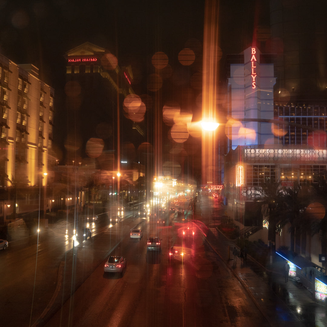 《银翼杀手》超现实反乌托邦夜景氛围黑暗色调LR调色预设 Cinegrams Dystopian Looks V2 插件预设 第9张-素材湾丨精选海外优质设计素材资源 《银翼杀手》超现实反乌托邦夜景氛围黑暗色调LR调色预设 Cinegrams Dystopian Looks V2 插件预设 sucaiwan.com