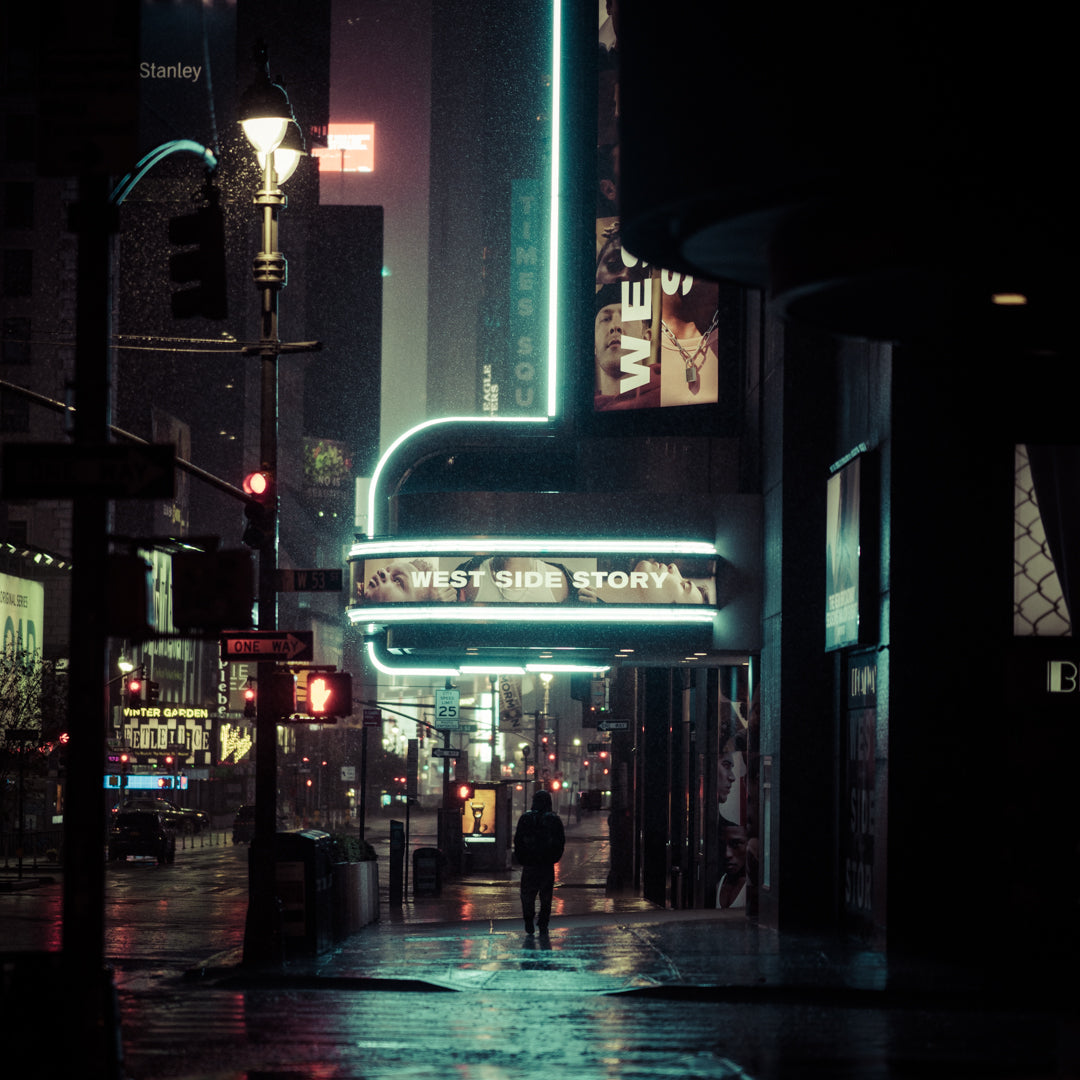 《银翼杀手》超现实反乌托邦夜景氛围黑暗色调LR调色预设 Cinegrams Dystopian Looks V2 插件预设 第10张-素材湾丨精选海外优质设计素材资源 《银翼杀手》超现实反乌托邦夜景氛围黑暗色调LR调色预设 Cinegrams Dystopian Looks V2 插件预设 sucaiwan.com