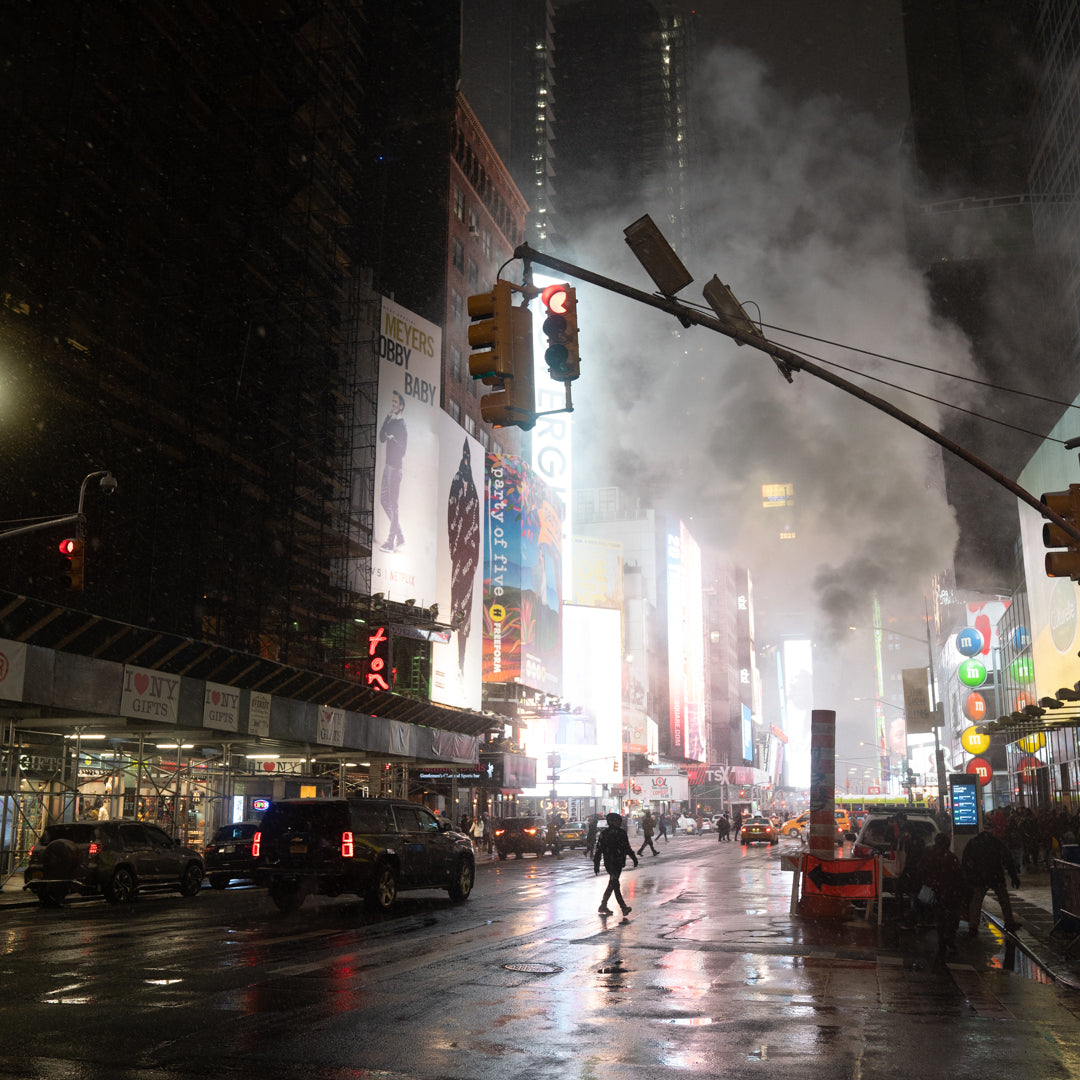 《银翼杀手》超现实反乌托邦夜景氛围黑暗色调LR调色预设 Cinegrams Dystopian Looks V2 插件预设 第16张-素材湾丨精选海外优质设计素材资源 《银翼杀手》超现实反乌托邦夜景氛围黑暗色调LR调色预设 Cinegrams Dystopian Looks V2 插件预设 sucaiwan.com