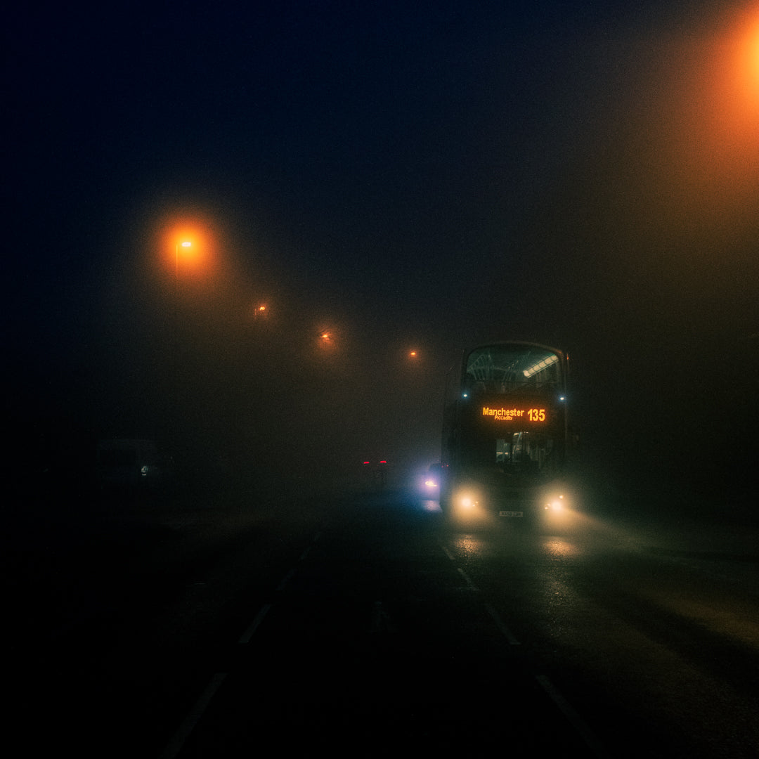 《银翼杀手》超现实反乌托邦夜景氛围黑暗色调LR调色预设 Cinegrams Dystopian Looks V2 插件预设 第19张-素材湾丨精选海外优质设计素材资源 《银翼杀手》超现实反乌托邦夜景氛围黑暗色调LR调色预设 Cinegrams Dystopian Looks V2 插件预设 sucaiwan.com