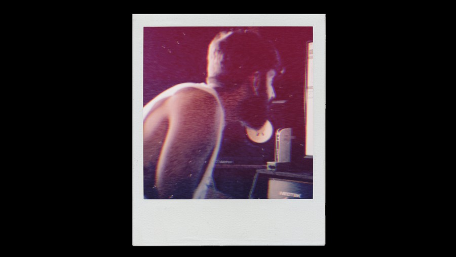 FCPX插件：复古柯达8mm胶片烧伤颗粒灰尘穿孔电影哑光包 Dirty Film Matte Pack (Super 8mm) – Final Cut Pro 插件预设 sucaiwan.com