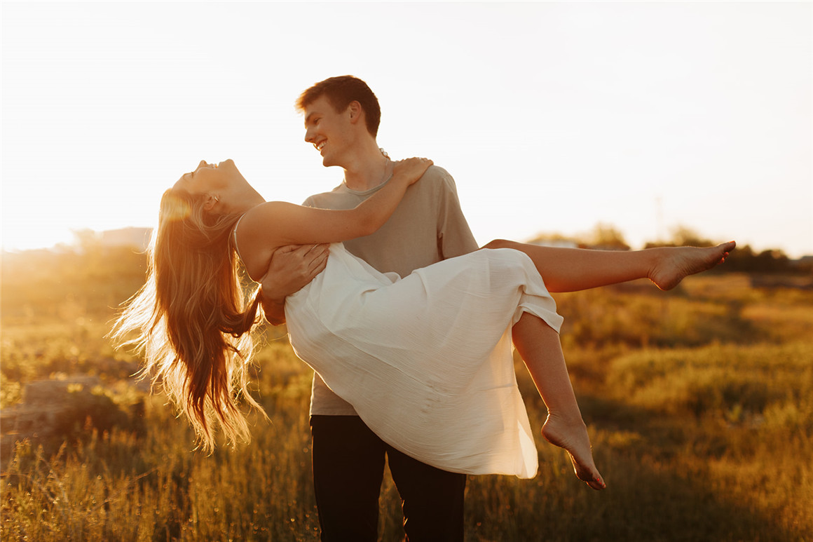 G-Presets 优雅浪漫婚礼人像摄影纪实风格LR预设 Janelle Elise Pack 02 插件预设 第19张-素材湾丨精选海外优质设计素材资源 G-Presets 优雅浪漫婚礼人像摄影纪实风格LR预设 Janelle Elise Pack 02 插件预设 sucaiwan.com