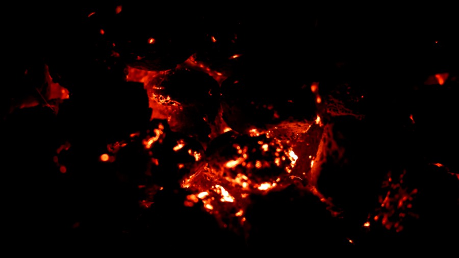 视频素材:100组真实木头燃烧火焰炽热柴火花特效动画4K视频素材 BusyBoxx V30 Smouldering Hot 影视音频 第2张-素材湾丨精选海外优质设计素材资源 视频素材:100组真实木头燃烧火焰炽热柴火花特效动画4K视频素材 BusyBoxx V30 Smouldering Hot 影视音频 sucaiwan.com