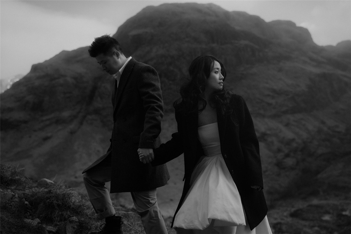 电影氛围高级质感婚礼旅行人像摄影调色LR预设 DVLOP - The Kitcheners - Majestic Presets + Video Guide . 第5张-素材湾丨精选海外优质设计素材资源 电影氛围高级质感婚礼旅行人像摄影调色LR预设 DVLOP - The Kitcheners - Majestic Presets + Video Guide . sucaiwan.com