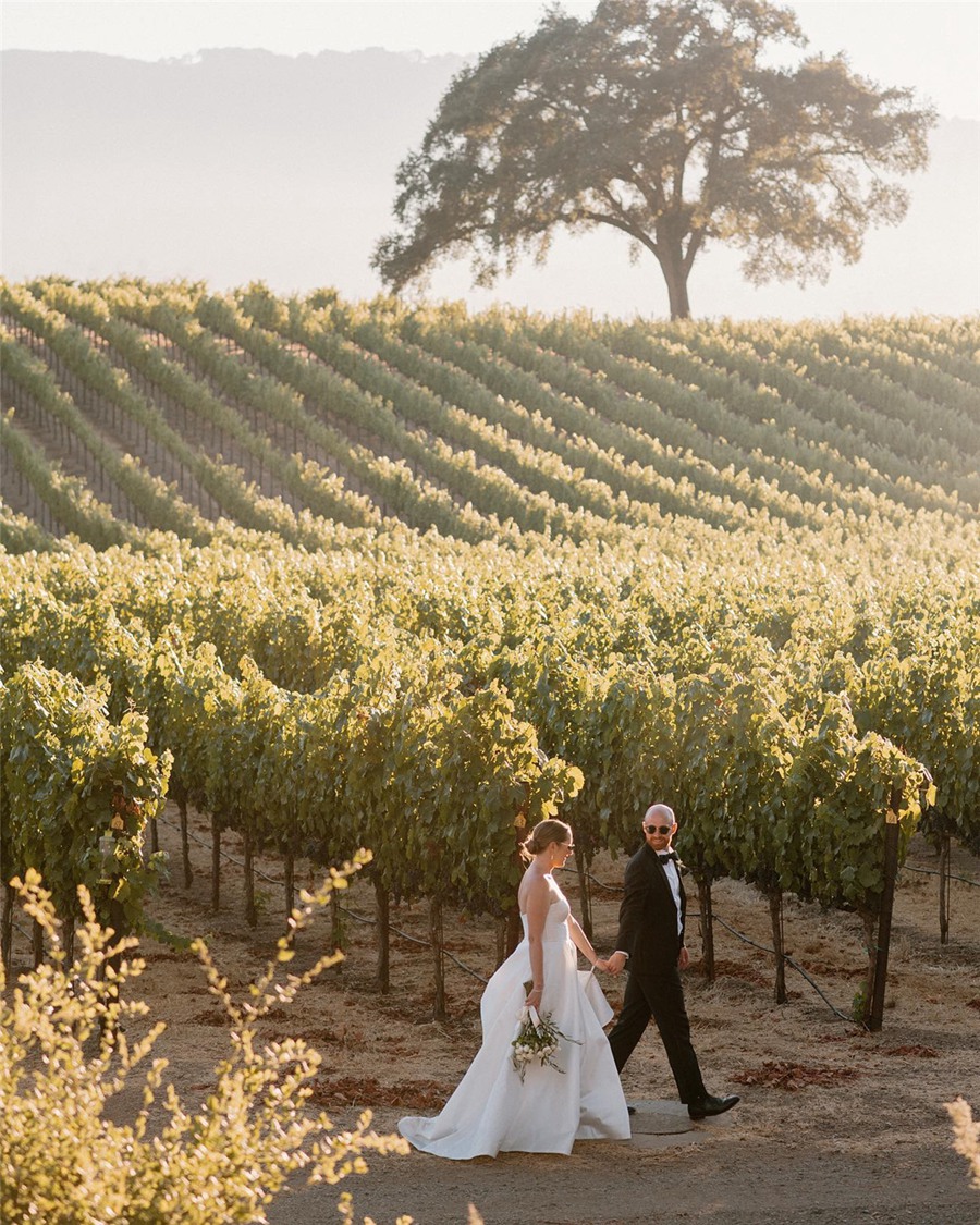 神秘温暖情绪色彩人像婚礼旅拍摄影LR调色预设 Peyton Byford - Tuscany collection 插件预设 sucaiwan.com