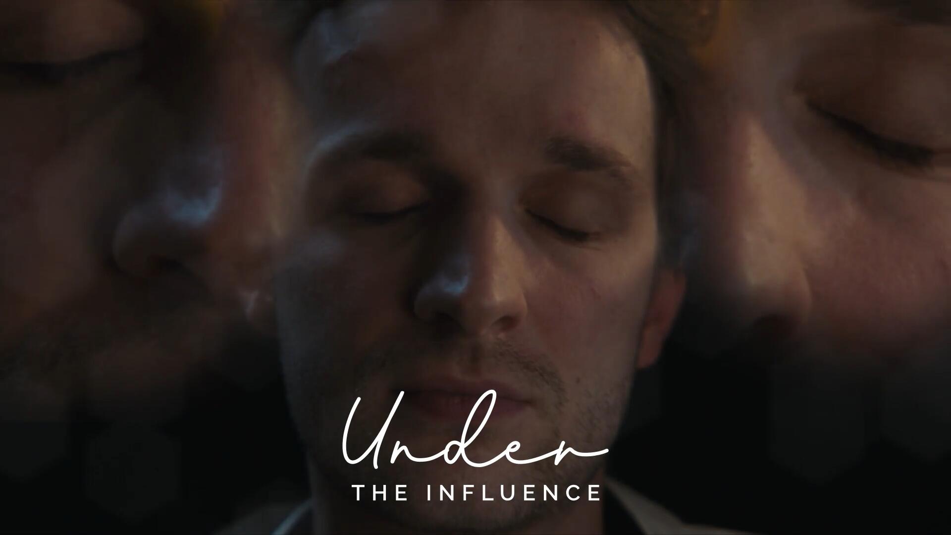 AE/PR模板：万花筒柔美炫光棱镜折射梦幻视觉特效叠加 . sucaiwan.com