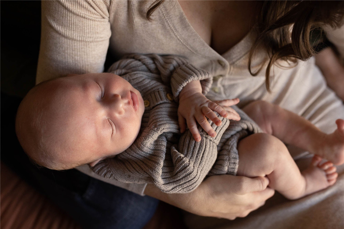 Becca Jean 鲜艳温馨奶油色发光肤色人像摄影摄影LR调色预设 The Inner Light Presets Collection . sucaiwan.com