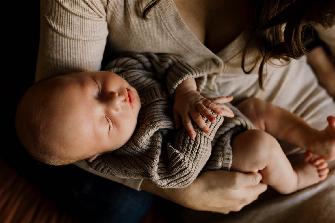 Becca Jean 鲜艳温馨奶油色发光肤色人像摄影摄影LR调色预设 The Inner Light Presets Collection . sucaiwan.com