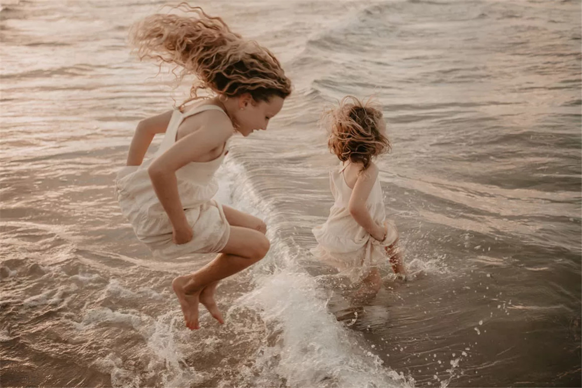 LR预设：奶油色怀旧暖色调人像摄影LR调色预设 . sucaiwan.com