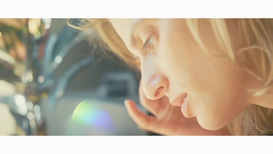 BIGFILMS 125个独特美学霓虹优雅光镜头叠加层特效4K视觉效果包 LUMEN – Light Pack 4K 影视音频 sucaiwan.com