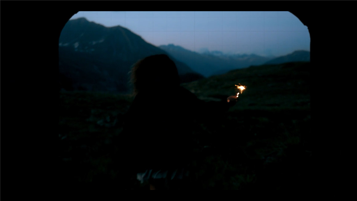 复古怀旧趣味胶片质感老式电影放映机抖动闪烁转场过渡视频叠加素材+音效 影视音频 第9张-素材湾丨精选海外优质设计素材资源 复古怀旧趣味胶片质感老式电影放映机抖动闪烁转场过渡视频叠加素材+音效 影视音频 sucaiwan.com