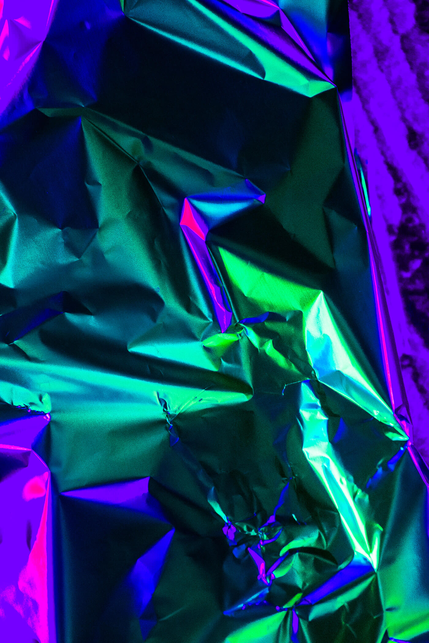 新潮全息塑料锡箔纸泡沫反光材质素材包+PSD样机 样机素材 sucaiwan.com