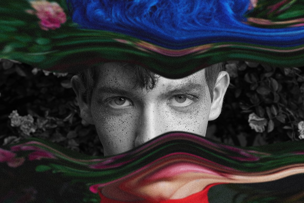 未来故障扭曲油漆涂抹拼贴艺术照片图片修图PS特效样机模板 Smeared Photo Effect , sucaiwan.com