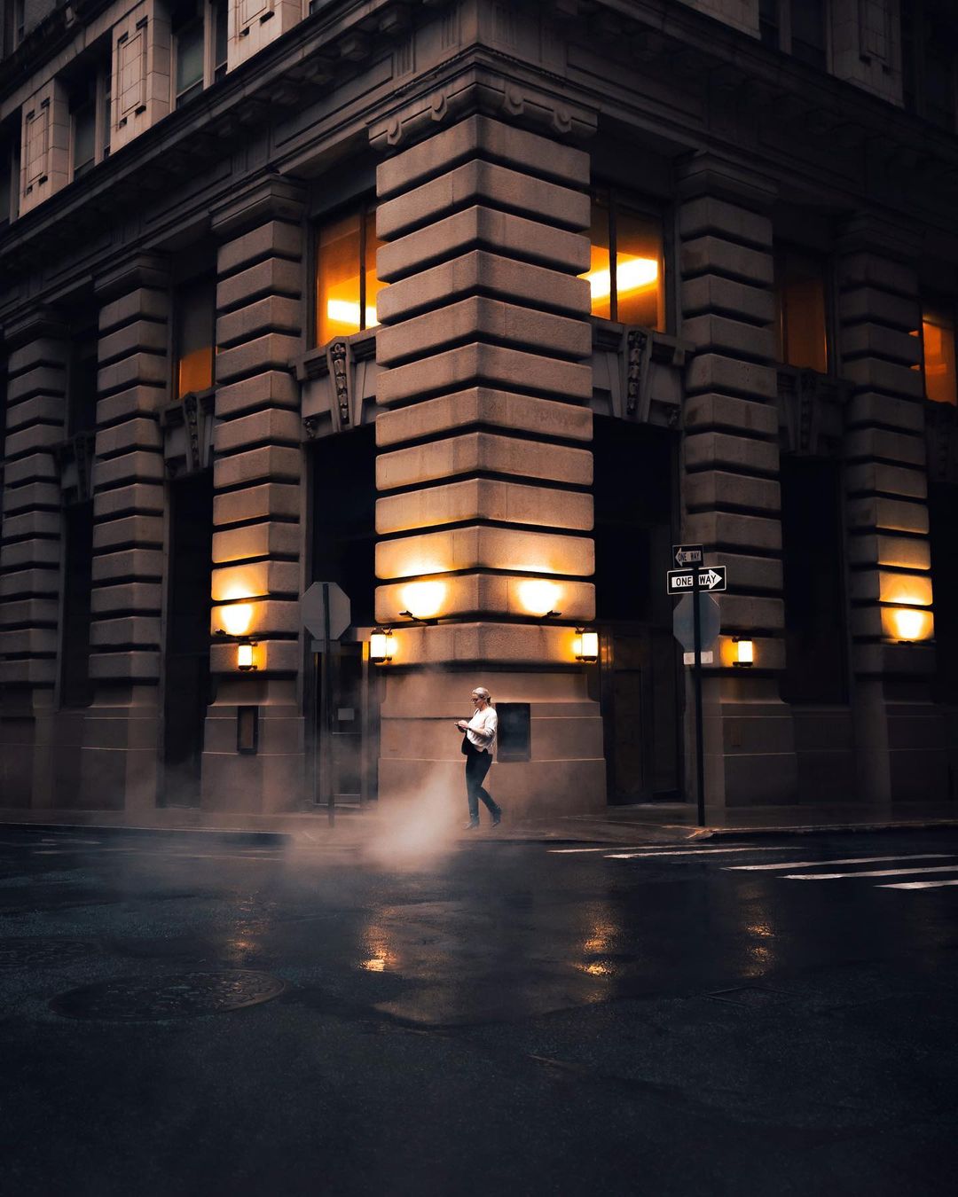 50个都市街拍扫街风光大片雨天夜间摄影电影感氛围效果 Lightroom预设 Film Look Lightroom Presets 插件预设 sucaiwan.com