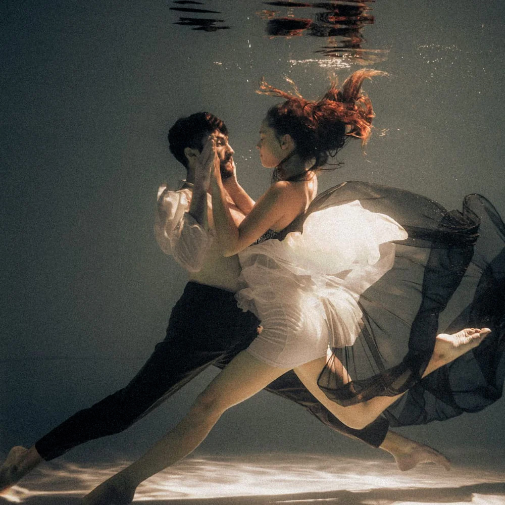 Cinegrams 10个精心打造复古外观捕捉电影胶片风格蓝调粉调红调美好的旧时光LR预设 Cine Essentials V1 Lightroom Presets 插件预设 sucaiwan.com