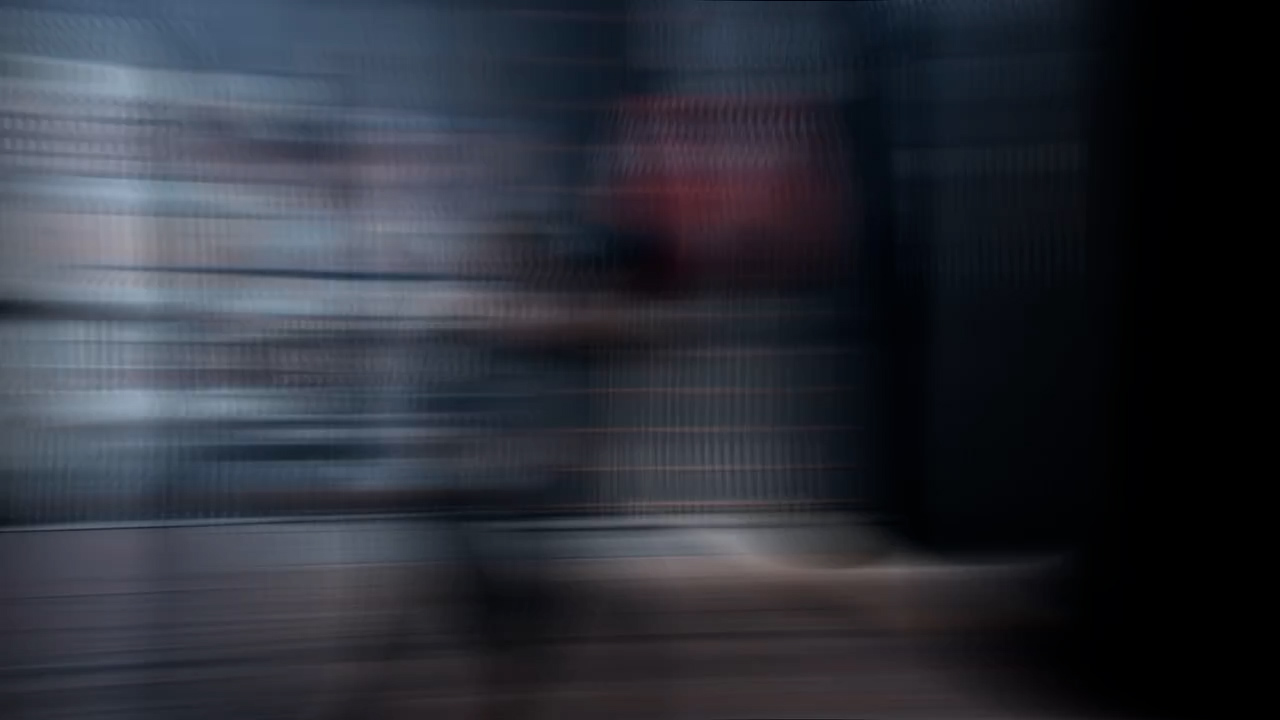 达芬奇预设：酷炫摇晃动态模糊转场过渡 Shake Transitions + 背景音乐 插件预设 sucaiwan.com
