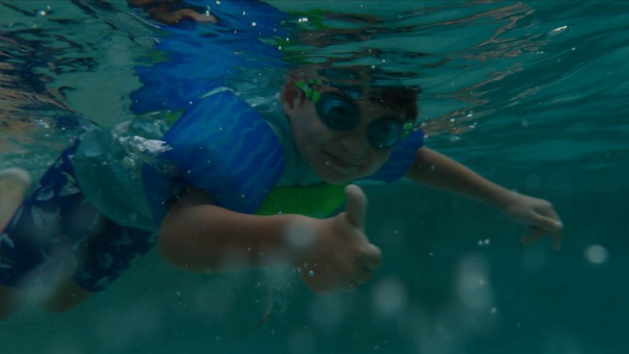 iPhone 15 – Phantom LUTs 苹果Apple Log 转 Arri Alexa 709 LUT 阿莱风格和胶片风格 插件预设 第5张-素材湾丨精选海外优质设计素材资源 iPhone 15 – Phantom LUTs 苹果Apple Log 转 Arri Alexa 709 LUT 阿莱风格和胶片风格 插件预设 sucaiwan.com