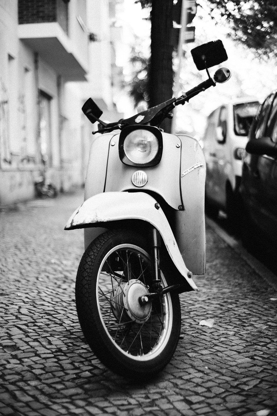 HP5 Plus 400 经典黑白胶片家庭纪录片街头摄影和婚礼人像LR预设 PD PRESETS BW5 PLUS Pushed 插件预设 第3张-素材湾丨精选海外优质设计素材资源 HP5 Plus 400 经典黑白胶片家庭纪录片街头摄影和婚礼人像LR预设 PD PRESETS BW5 PLUS Pushed 插件预设 sucaiwan.com