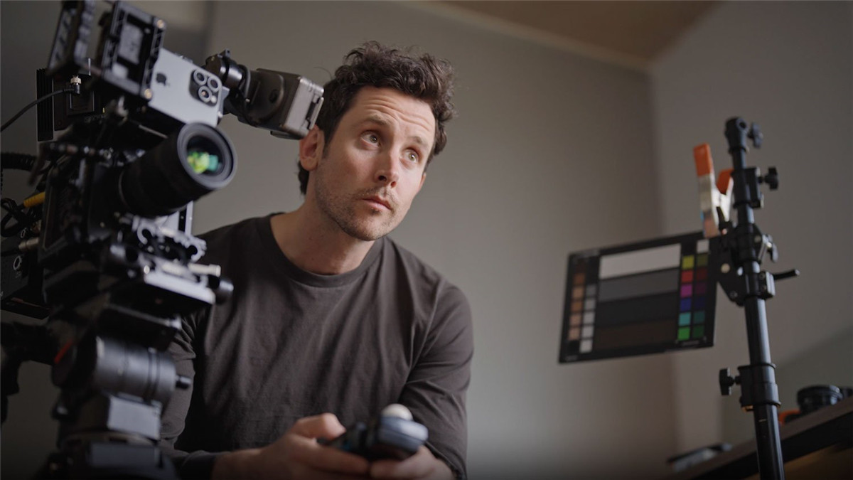 苹果Apple Log转阿莱色彩电影感LUT调色预设 The One LUT for Iphone Apple Log 插件预设 第22张-素材湾丨精选海外优质设计素材资源 苹果Apple Log转阿莱色彩电影感LUT调色预设 The One LUT for Iphone Apple Log 插件预设 sucaiwan.com