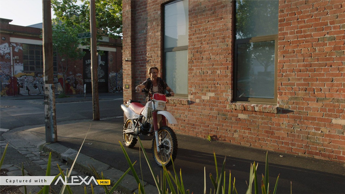 苹果Apple Log转阿莱色彩电影感LUT调色预设 The One LUT for Iphone Apple Log 插件预设 第27张-素材湾丨精选海外优质设计素材资源 苹果Apple Log转阿莱色彩电影感LUT调色预设 The One LUT for Iphone Apple Log 插件预设 sucaiwan.com