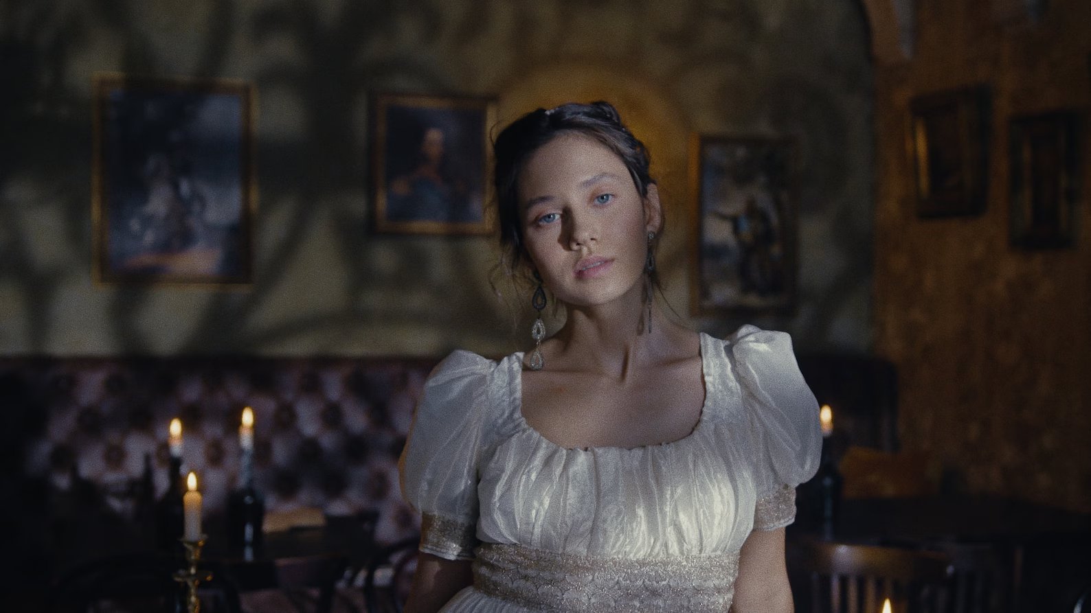 4K 35MM Camera Film Simulation 真实胶片外观颗粒灰尘和划痕叠加纹理 Davinci Resolve Photoshop Premiere FCPX 影视音频 第3张-素材湾丨精选海外优质设计素材资源 4K 35MM Camera Film Simulation 真实胶片外观颗粒灰尘和划痕叠加纹理 Davinci Resolve Photoshop Premiere FCPX 影视音频 sucaiwan.com