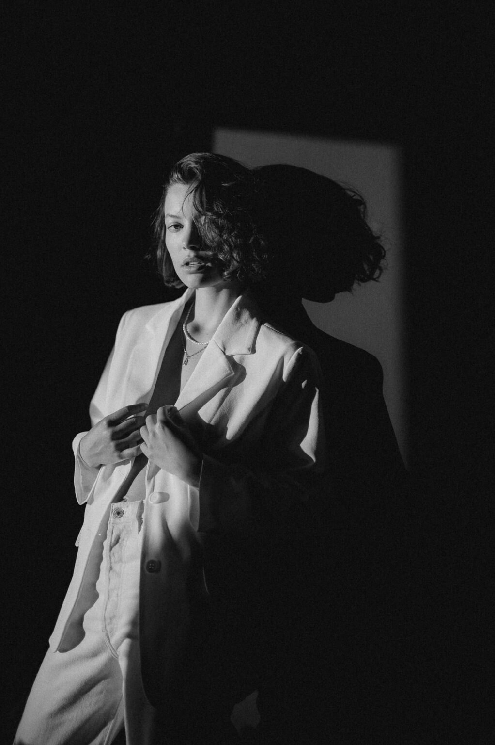 复古美感夜间摄影室内室外人像风光扫街胶片风格颜色分级LR预设 Rico Reinhold Original Presets 插件预设 sucaiwan.com