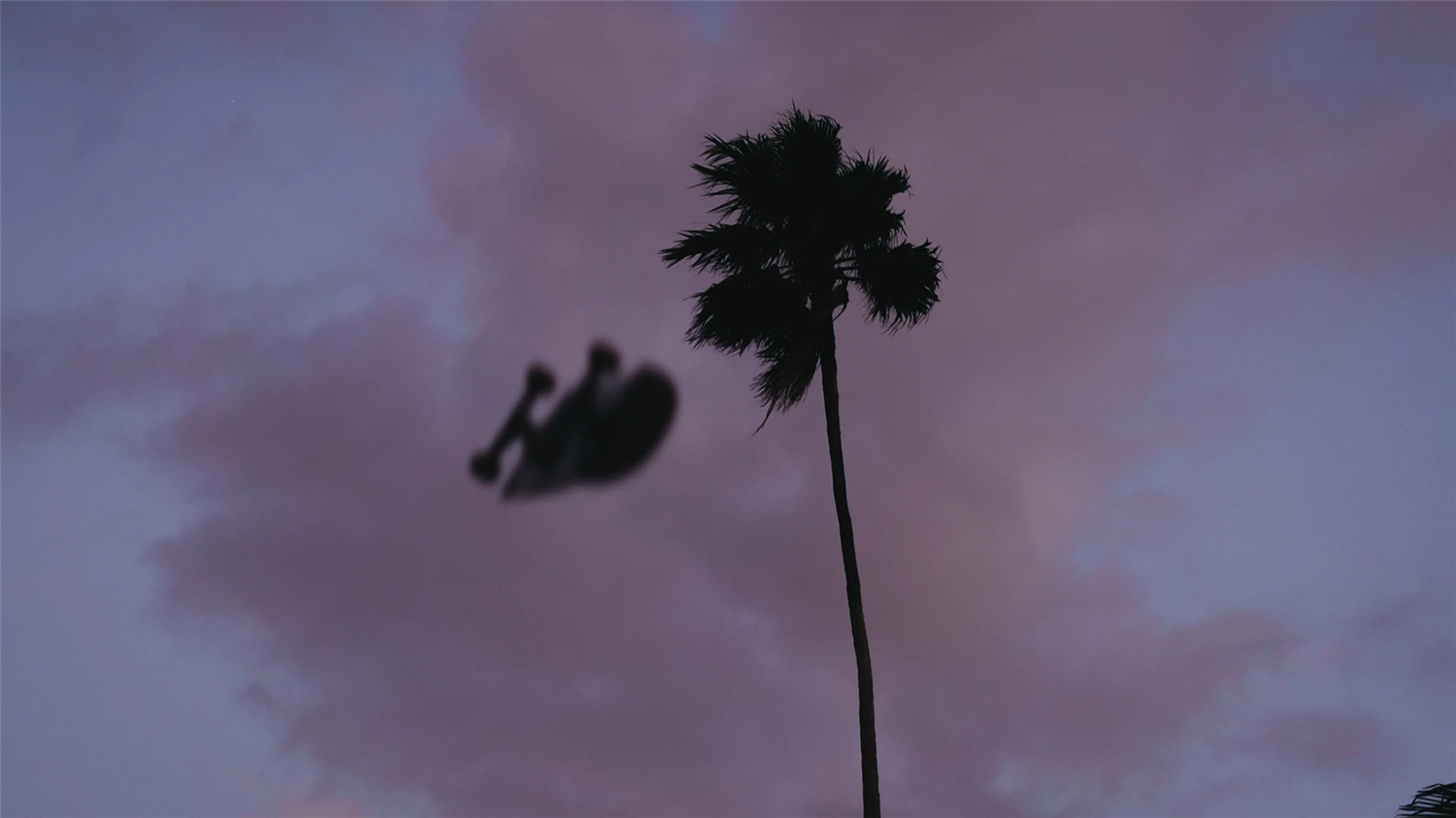 复古情绪美学人像旅拍摄影灰尘划痕胶片颗粒覆盖纹理Lightroom调色预设 Meridian: Ain-Raadik Tide Preset 插件预设 第8张-素材湾丨精选海外优质设计素材资源 复古情绪美学人像旅拍摄影灰尘划痕胶片颗粒覆盖纹理Lightroom调色预设 Meridian: Ain-Raadik Tide Preset 插件预设 sucaiwan.com