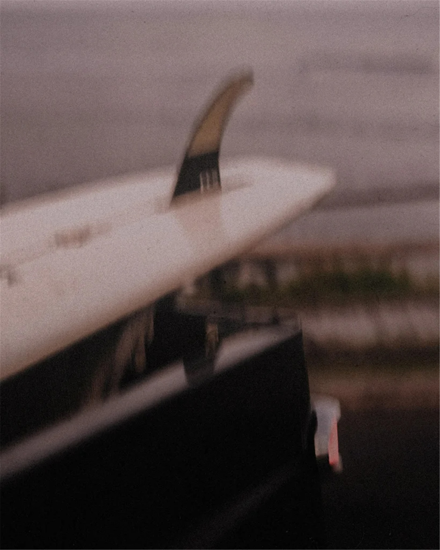 复古情绪美学人像旅拍摄影灰尘划痕胶片颗粒覆盖纹理Lightroom调色预设 Meridian: Ain-Raadik Tide Preset 插件预设 第23张-素材湾丨精选海外优质设计素材资源 复古情绪美学人像旅拍摄影灰尘划痕胶片颗粒覆盖纹理Lightroom调色预设 Meridian: Ain-Raadik Tide Preset 插件预设 sucaiwan.com