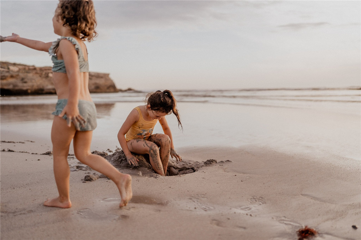 LR预设:家庭/儿童摄影户外海滩旅拍Lightroom调色预设 The Beach Collection - Desktop and Mobile 插件预设 第5张-素材湾丨精选海外优质设计素材资源 LR预设:家庭/儿童摄影户外海滩旅拍Lightroom调色预设 The Beach Collection - Desktop and Mobile 插件预设 sucaiwan.com