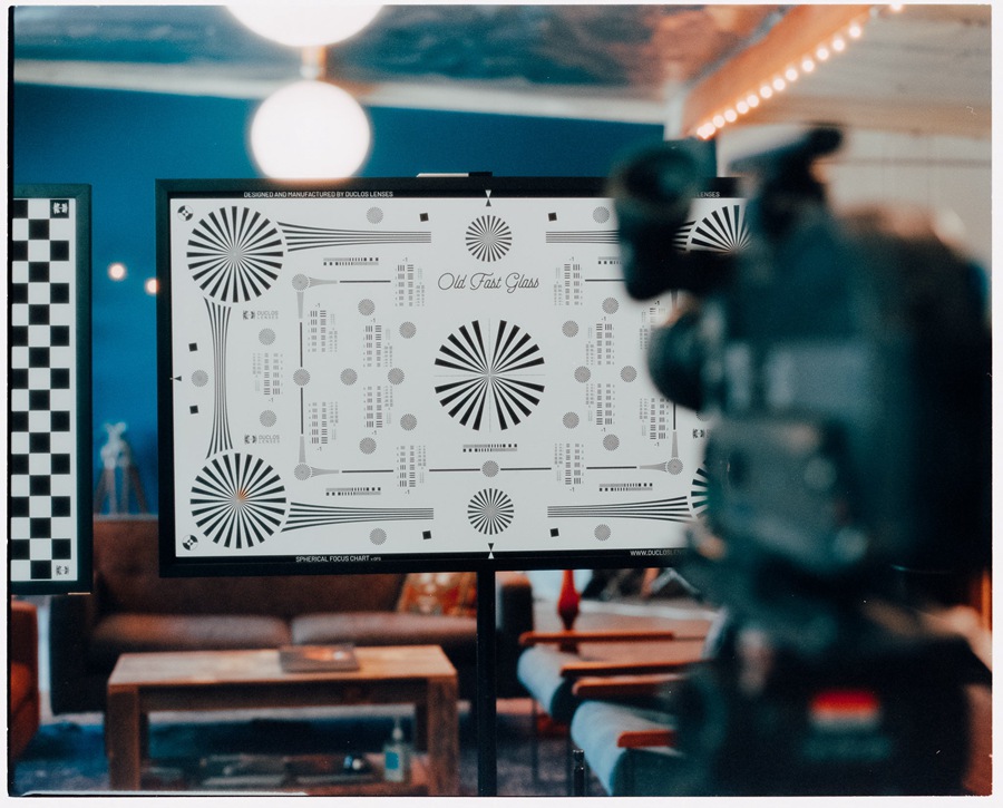 复古16mm胶片颗粒纹理脏污引线伪影叠加转场6K视频素材 Tropic Colour – 16MM FILM GRAIN TOOLKIT 影视音频 第12张-素材湾丨精选海外优质设计素材资源 复古16mm胶片颗粒纹理脏污引线伪影叠加转场6K视频素材 Tropic Colour – 16MM FILM GRAIN TOOLKIT 影视音频 sucaiwan.com