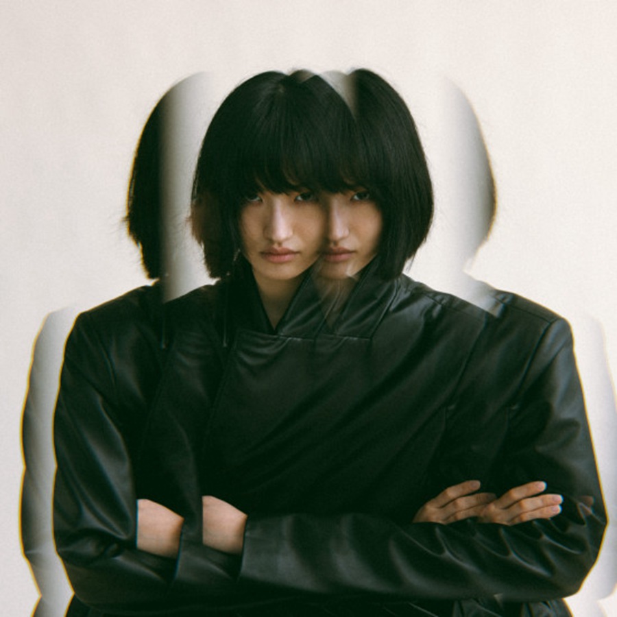 Phil Chester 13个复古35MM胶片美学时尚怀旧电影暖色调人像风光扫街写真LR预设 The DayDreamer Pack Lightroom + ACR Presets 插件预设 第4张-素材湾丨精选海外优质设计素材资源 Phil Chester 13个复古35MM胶片美学时尚怀旧电影暖色调人像风光扫街写真LR预设 The DayDreamer Pack Lightroom + ACR Presets 插件预设 sucaiwan.com