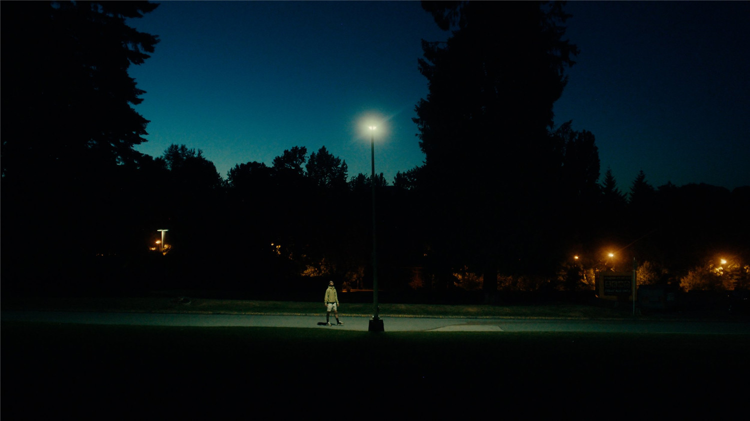 户外VLOG氛围感柯达胶片色彩模拟电影调色LUT预设 Justin Monarch – The Monarch LUT 插件预设 第5张-素材湾丨精选海外优质设计素材资源 户外VLOG氛围感柯达胶片色彩模拟电影调色LUT预设 Justin Monarch – The Monarch LUT 插件预设 sucaiwan.com