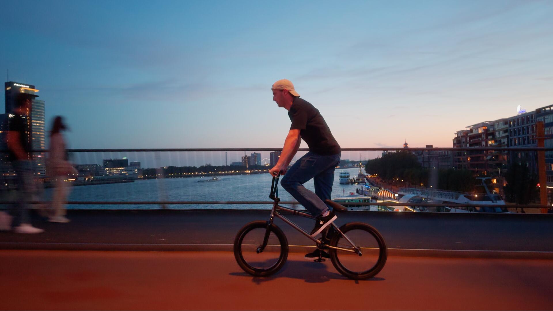 苹果Apple LOG转Rec.709色彩还原达芬奇调色节点+调色素材 插件预设 第12张-素材湾丨精选海外优质设计素材资源 苹果Apple LOG转Rec.709色彩还原达芬奇调色节点+调色素材 插件预设 sucaiwan.com