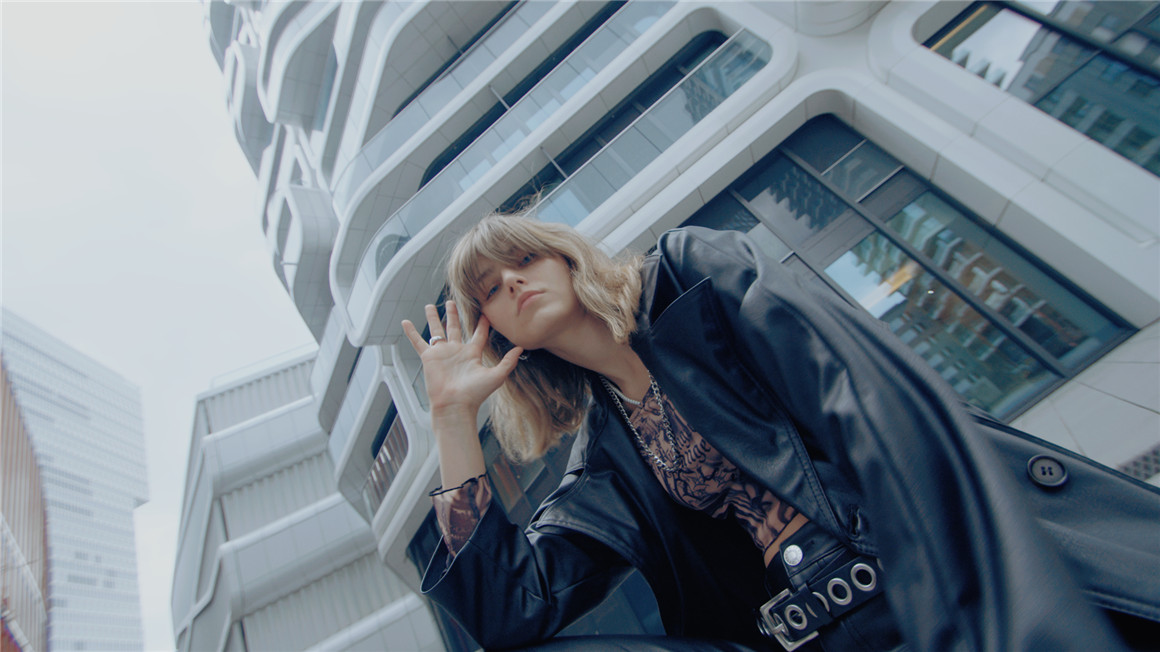 Acidbite – GRITTY LUTS 600多个高级审美短片冷蓝沙棕黑白风格化多个LUTs调色预设 插件预设 sucaiwan.com