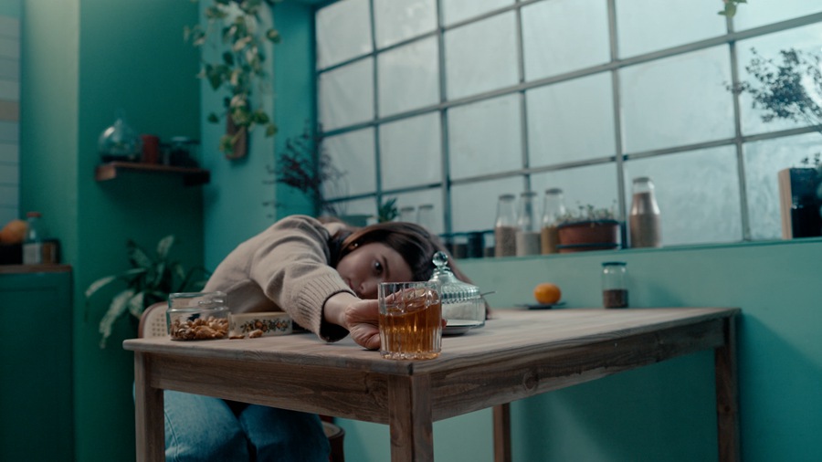 Artlist 23个碳酸饮料气泡酒玻璃冷饮液体电影人像超慢动作视频素材 Moods By Omri Ohana 影视音频 sucaiwan.com