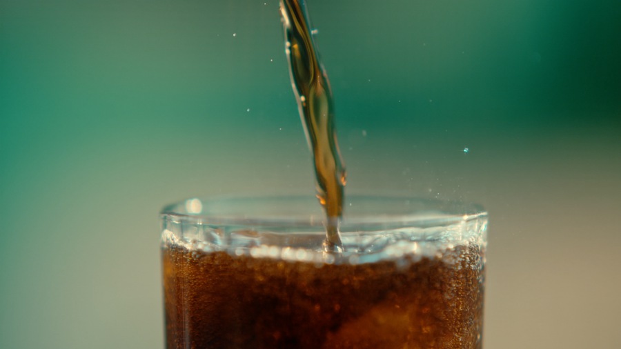 Artlist 23个碳酸饮料气泡酒玻璃冷饮液体电影人像超慢动作视频素材 Moods By Omri Ohana 影视音频 sucaiwan.com