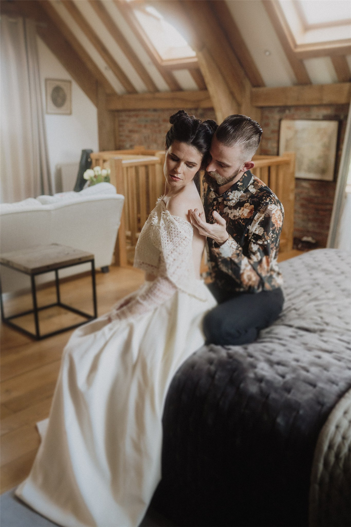 LR预设:10款创意柔和桃色高对比度颗粒纹理电影质感婚礼生活方式摄影照片调色Lightroom预设包 Archipelago Quest – Quest 27 Serenus Presets , 第4张-素材湾丨精选海外优质设计素材资源 LR预设:10款创意柔和桃色高对比度颗粒纹理电影质感婚礼生活方式摄影照片调色Lightroom预设包 Archipelago Quest – Quest 27 Serenus Presets , sucaiwan.com