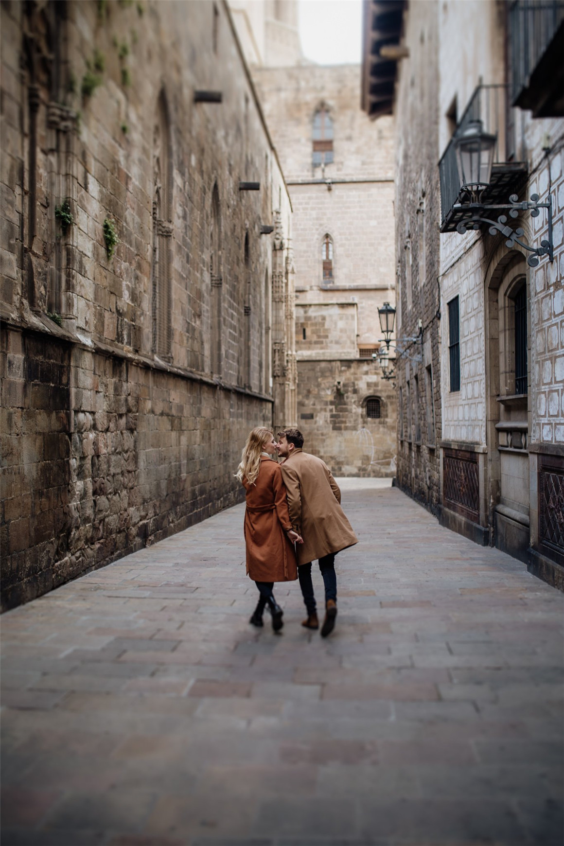 LR预设:10款创意柔和桃色高对比度颗粒纹理电影质感婚礼生活方式摄影照片调色Lightroom预设包 Archipelago Quest – Quest 27 Serenus Presets , 第11张-素材湾丨精选海外优质设计素材资源 LR预设:10款创意柔和桃色高对比度颗粒纹理电影质感婚礼生活方式摄影照片调色Lightroom预设包 Archipelago Quest – Quest 27 Serenus Presets , sucaiwan.com