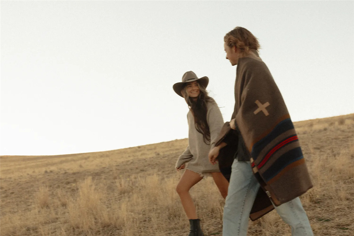 《瞬》真实情绪风格低像素氛围美感捕捉艺术摄影动态模糊效果LR预设 Meridian - Drift Motion Blur Lightroom Presets by India Earl 插件预设 第5张-素材湾丨精选海外优质设计素材资源 《瞬》真实情绪风格低像素氛围美感捕捉艺术摄影动态模糊效果LR预设 Meridian - Drift Motion Blur Lightroom Presets by India Earl 插件预设 sucaiwan.com