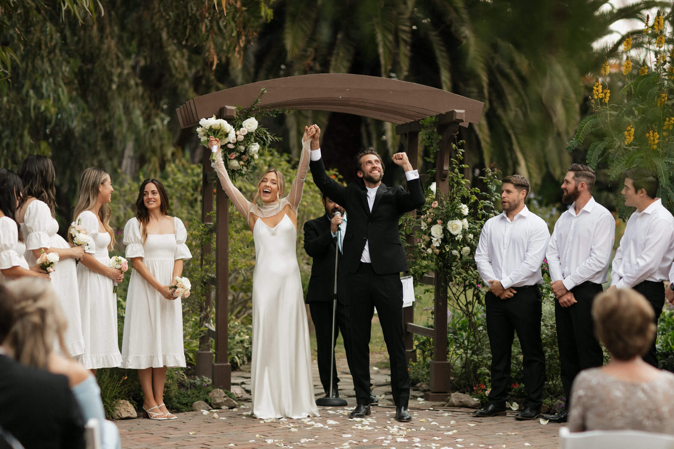 G-Presets 纯白永恒触感35mm电影胶卷婚礼人像摄影LR调色预设 G-Presets - Beba Vowels Pack 03 , 第12张-素材湾丨精选海外优质设计素材资源 G-Presets 纯白永恒触感35mm电影胶卷婚礼人像摄影LR调色预设 G-Presets - Beba Vowels Pack 03 , sucaiwan.com