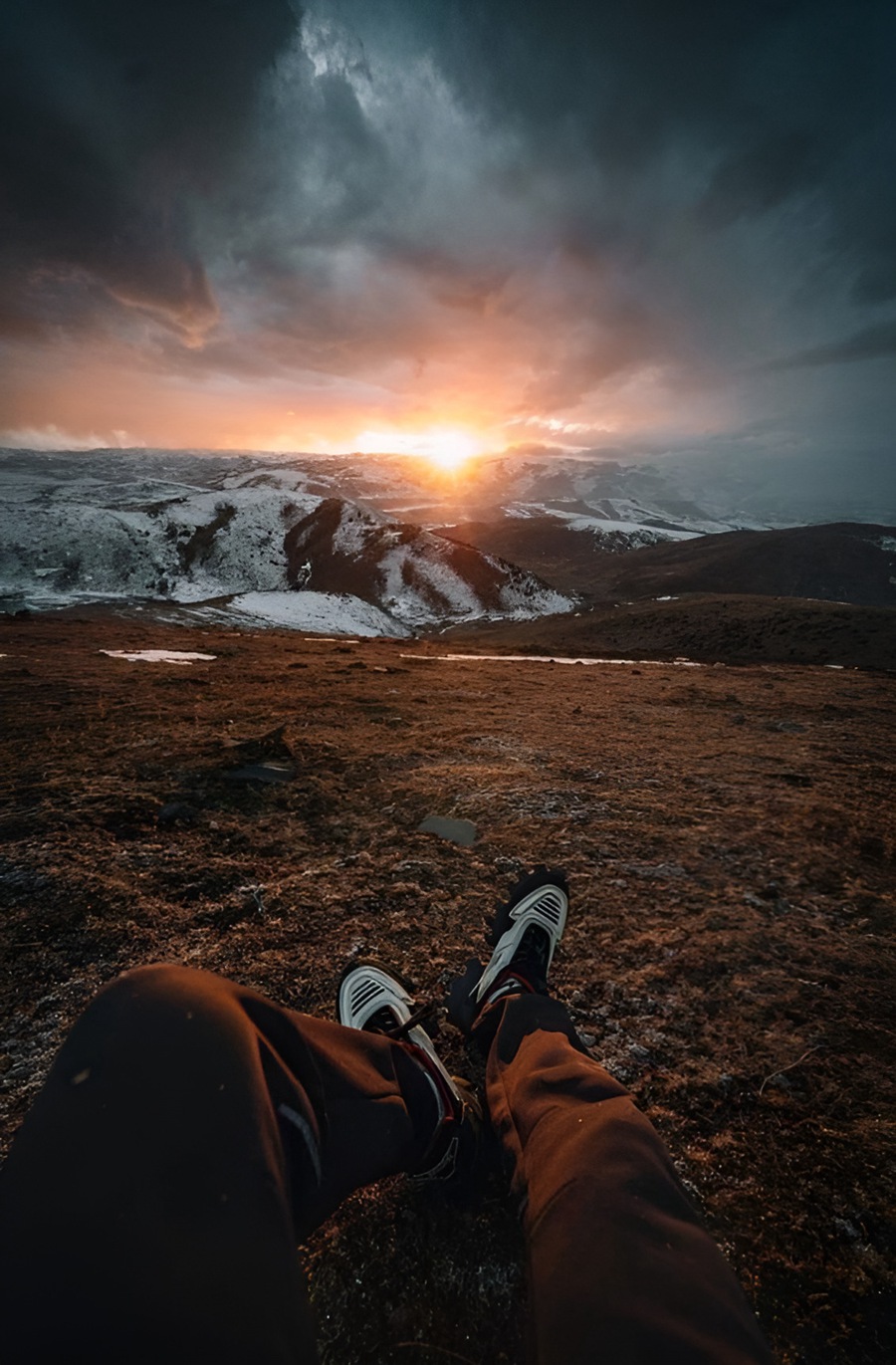 10组电影风格户外旅行摄影照片后期调色Lightroom预设包 Urbexmode – CINE ROADTRIP Presets Pack 插件预设 sucaiwan.com