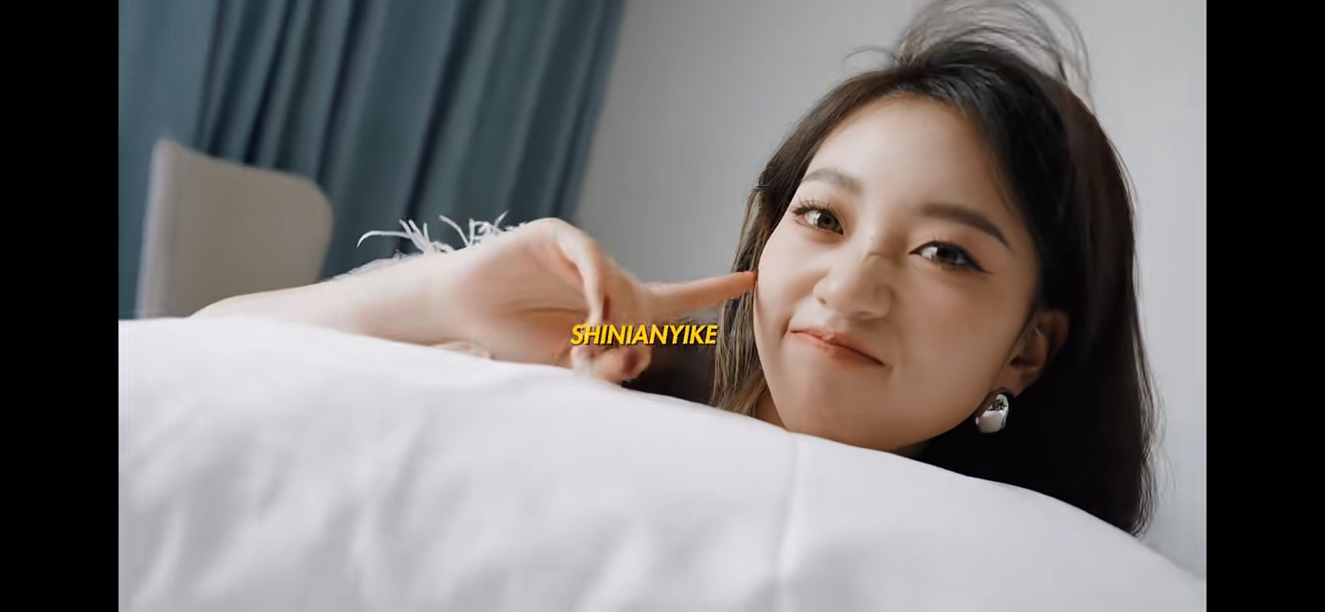 抖音小红书网红摄影工作室【十年一刻】团队婚礼跟拍胶片LR预设LUT预设合集 电脑版ps/lr预设配置文件滤镜附教程 插件预设 sucaiwan.com