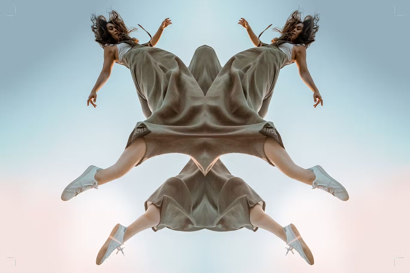 抽象艺术万花筒超现实视觉扭曲特效图片设计后期处理PS特效动作Unwrap Machine – Quad Distort Action 插件预设 sucaiwan.com