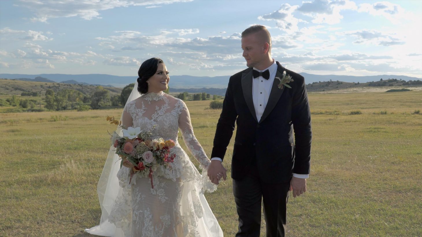 Gamut - Boost 婚礼人像肤色丰富对比度柔和高光穆迪Rec709LUT调色预设 插件预设 第6张-素材湾丨精选海外优质设计素材资源 Gamut - Boost 婚礼人像肤色丰富对比度柔和高光穆迪Rec709LUT调色预设 插件预设 sucaiwan.com