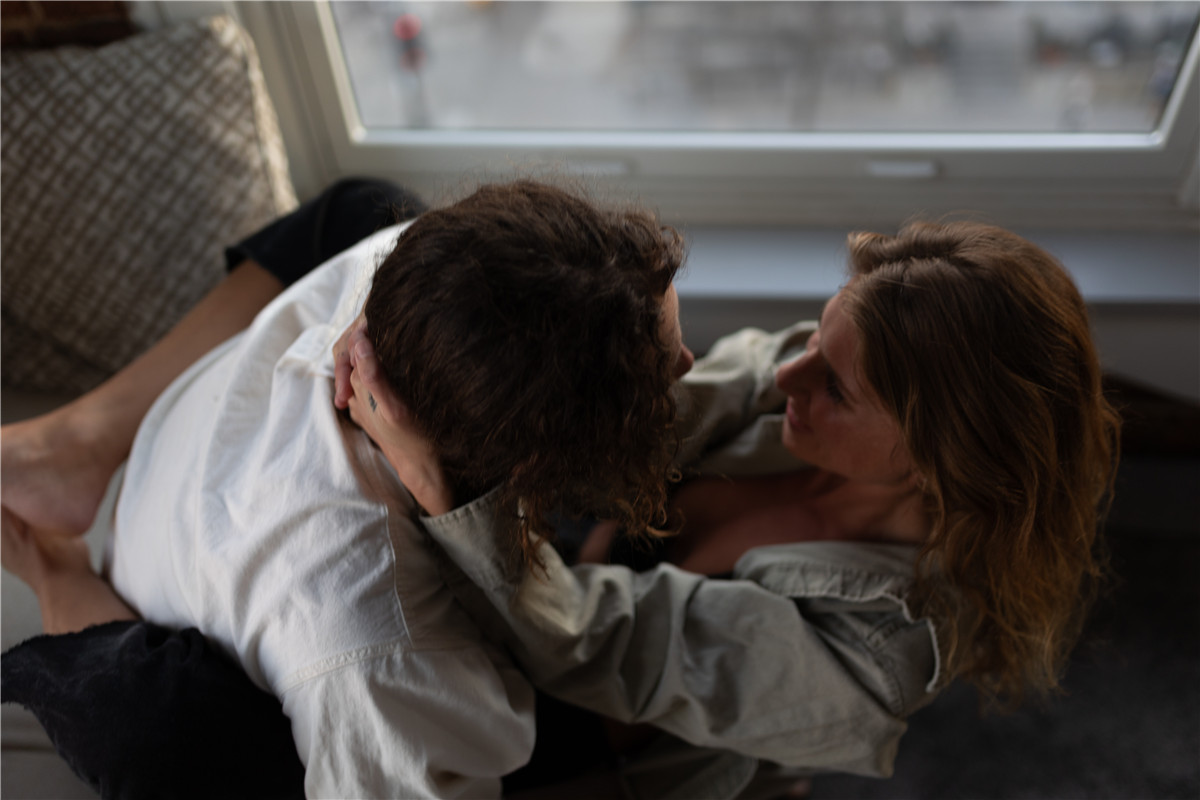 Mark Deleon - The Cinematic Pack 怀旧复古浪漫情绪电影色调风格人像摄影LR调色预设 插件预设 sucaiwan.com