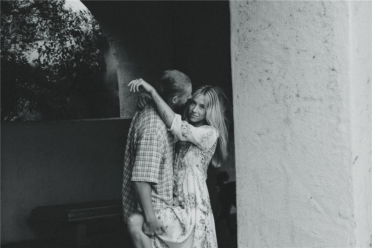 Mark Deleon - The Cinematic Pack 怀旧复古浪漫情绪电影色调风格人像摄影LR调色预设 插件预设 sucaiwan.com